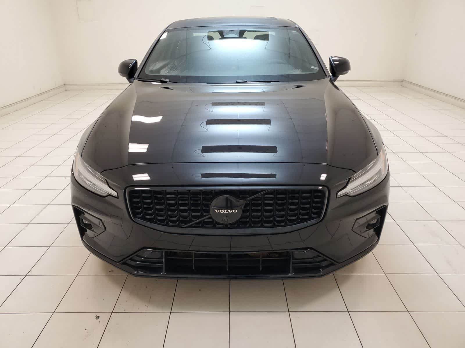 Used 2024 Volvo S60 B5 Plus FWD image 25