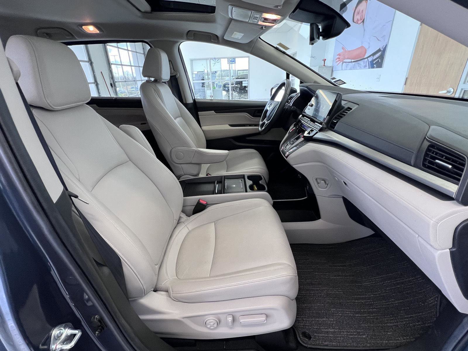 Used 2025 Honda Odyssey EX-L image 19