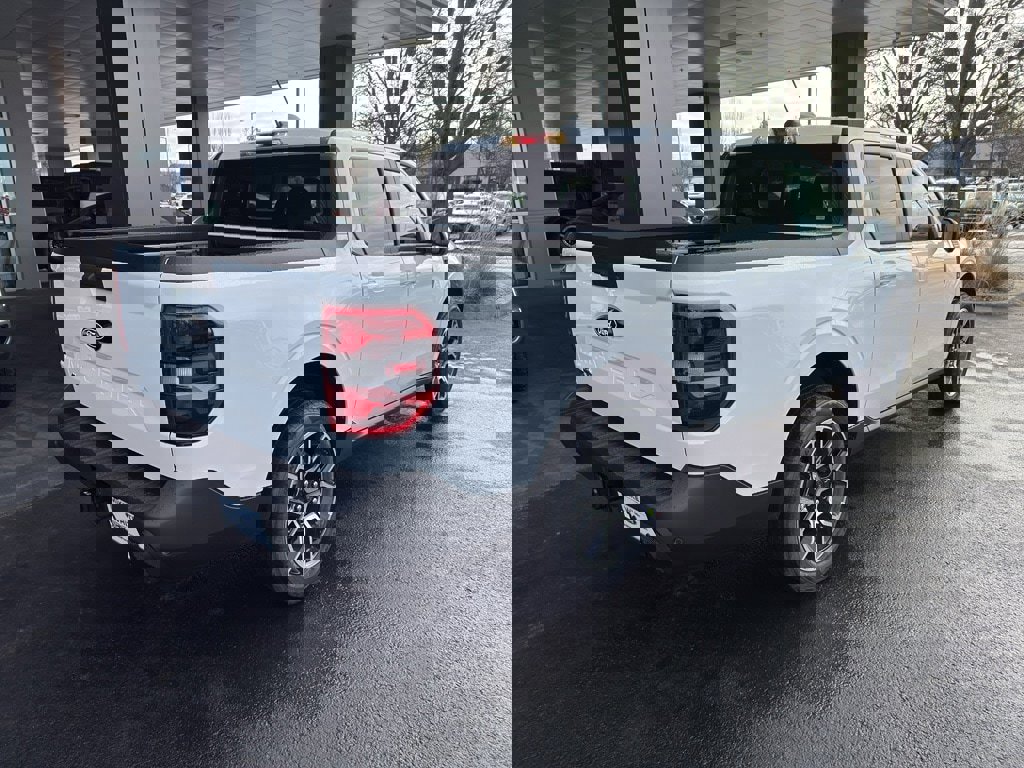 New 2026 Ford Maverick Lariat image 11