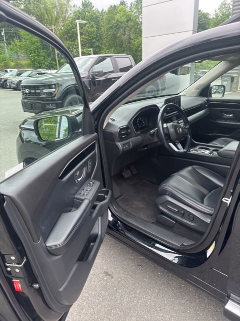 Used 2023 Honda Pilot Touring image 14