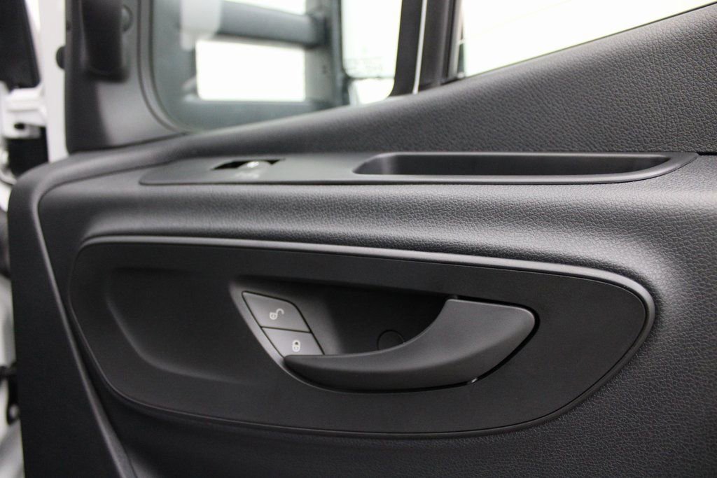 Used 2023 Mercedes-Benz Sprinter 3500 image 20