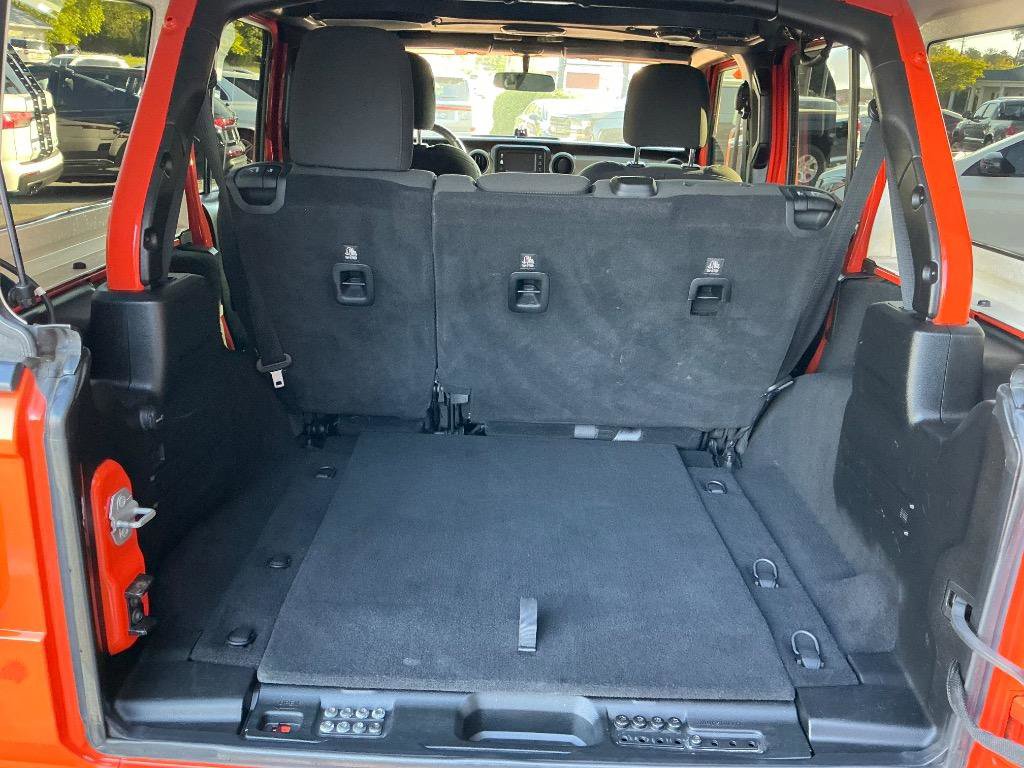 Used 2018 Jeep Wrangler Unlimited Sport S AWD/4WD image 5
