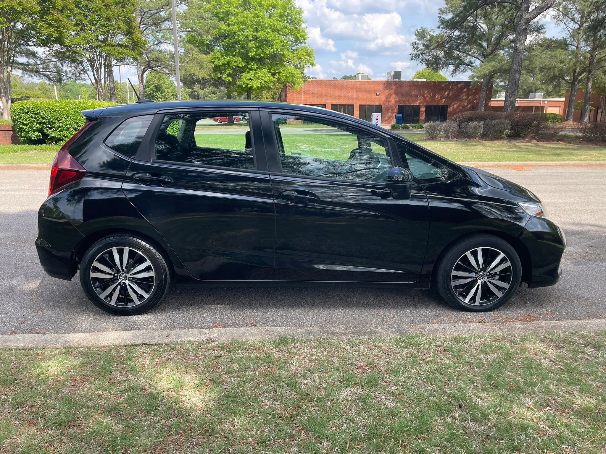 Used 2018 Honda Fit EX image 6