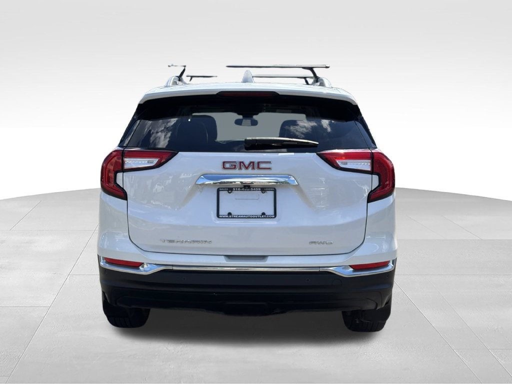 Used 2022 GMC Terrain SLT w/ Infotainment Package II AWD/4WD image 7