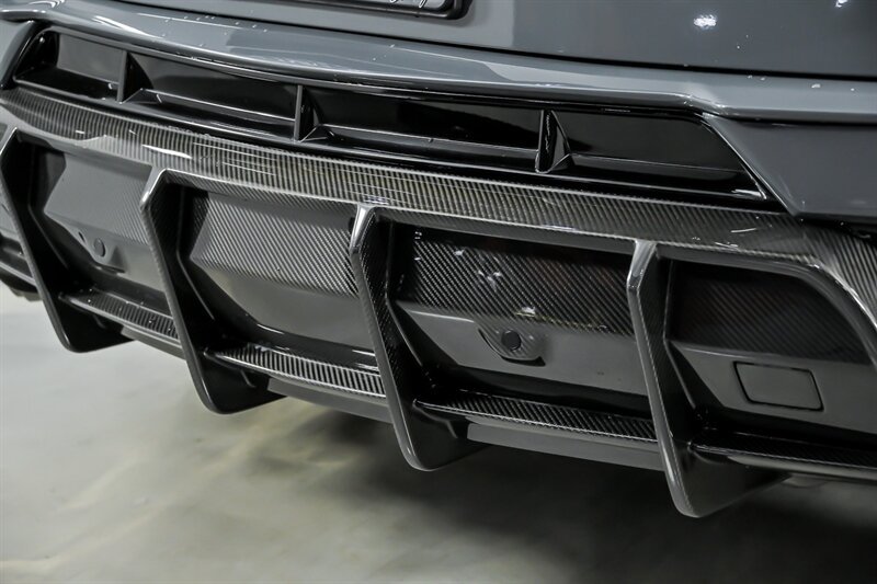 Used 2024 Lamborghini Urus Performante AWD/4WD image 12