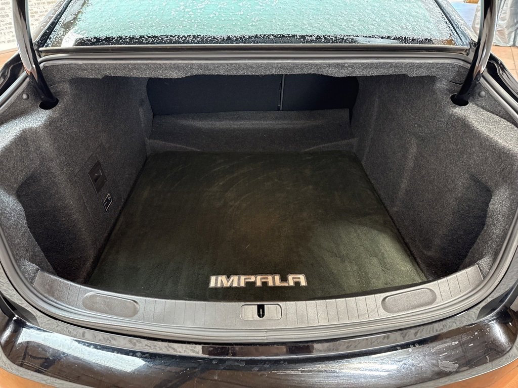 Used 2015 Chevrolet Impala LT w/ Convenience Package image 13