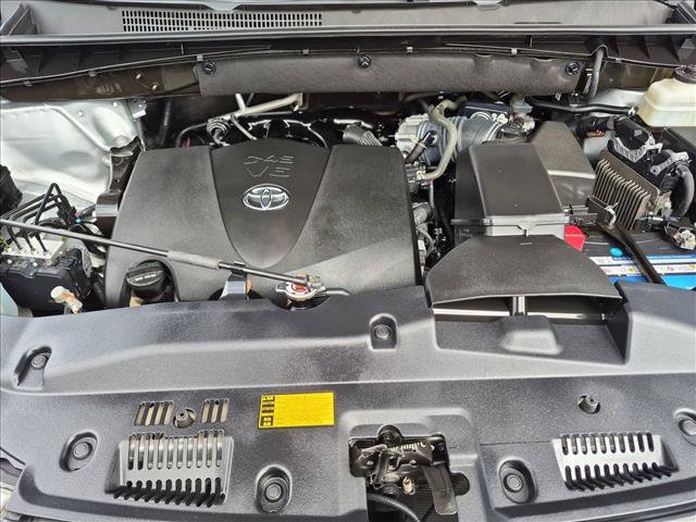 Used 2019 Toyota Highlander XLE FWD image 22