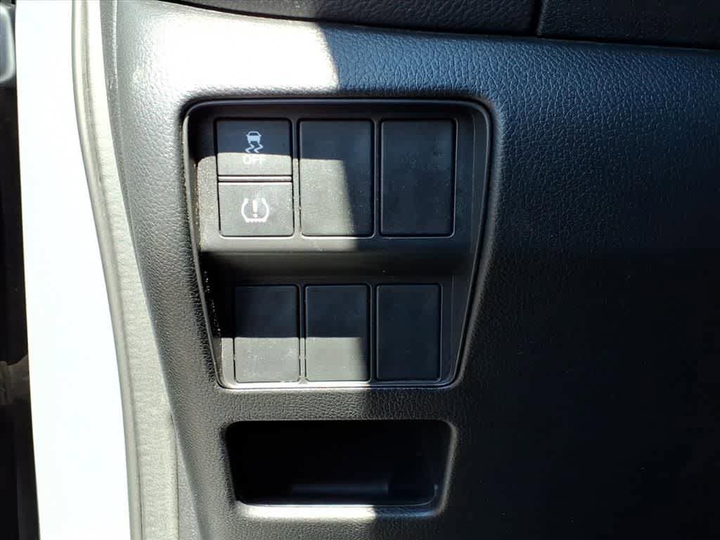 Used 2017 Honda CR-V LX image 16