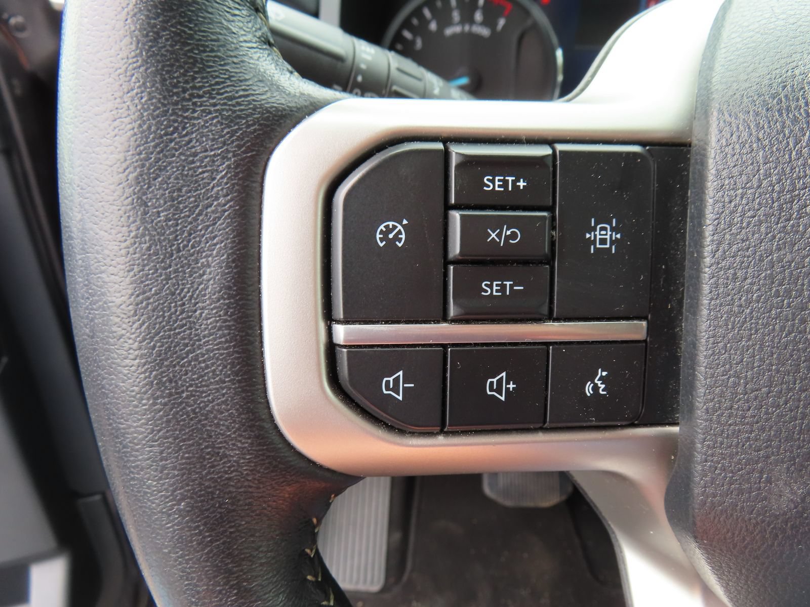 Used 2024 Ford Expedition Max XLT AWD/4WD image 17