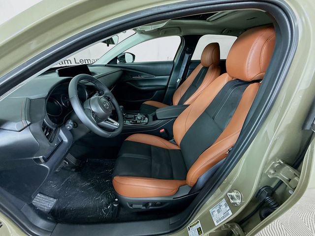 New 2025 MAZDA CX-30 Carbon image 20