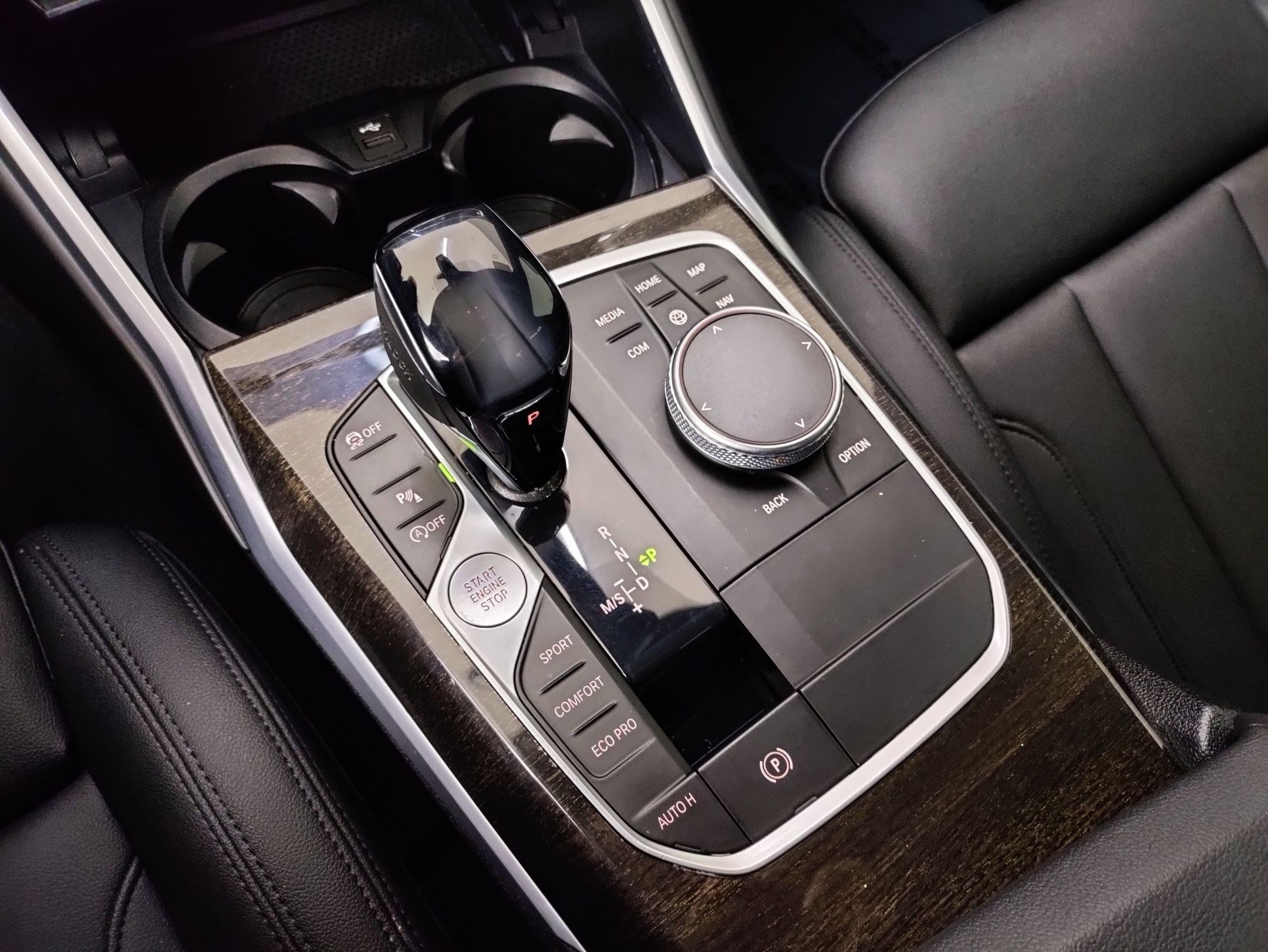 Used 2020 BMW 330i Sedan w/ Driving Assistance Package image 15