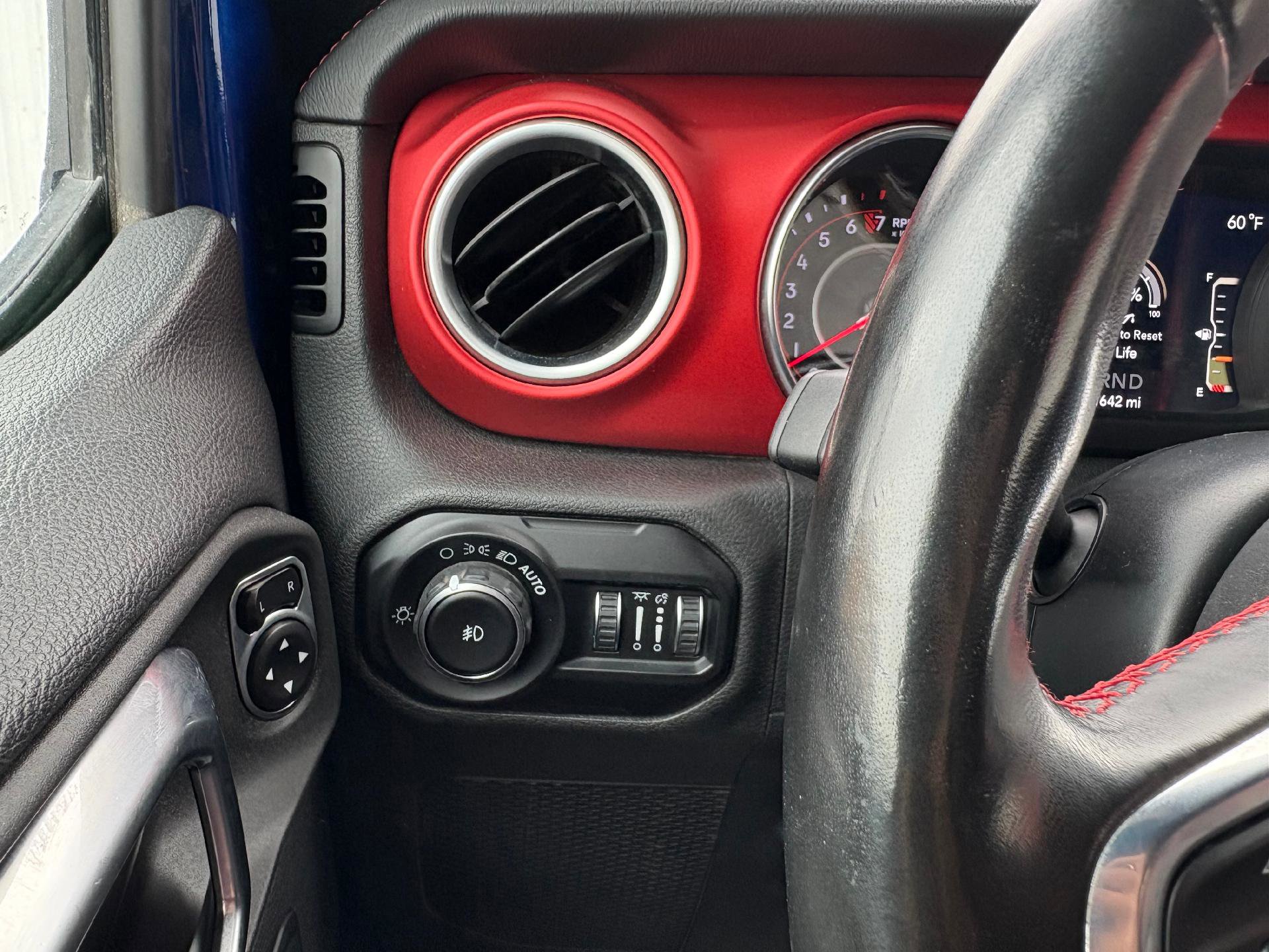 Used 2020 Jeep Wrangler Unlimited Rubicon w/ Cold Weather Group image 24