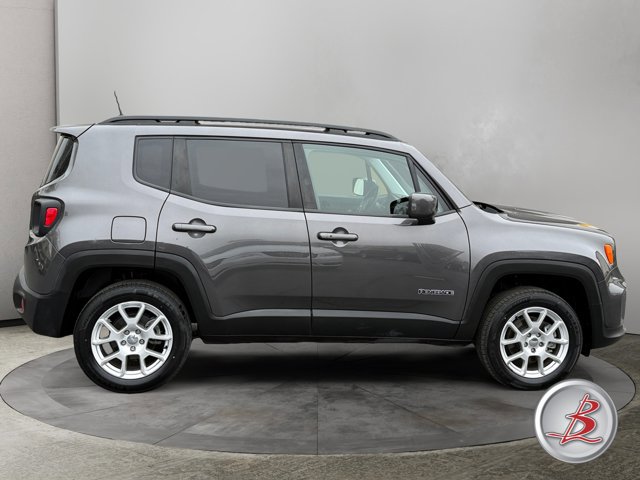 Used 2021 Jeep Renegade Latitude AWD/4WD image 8