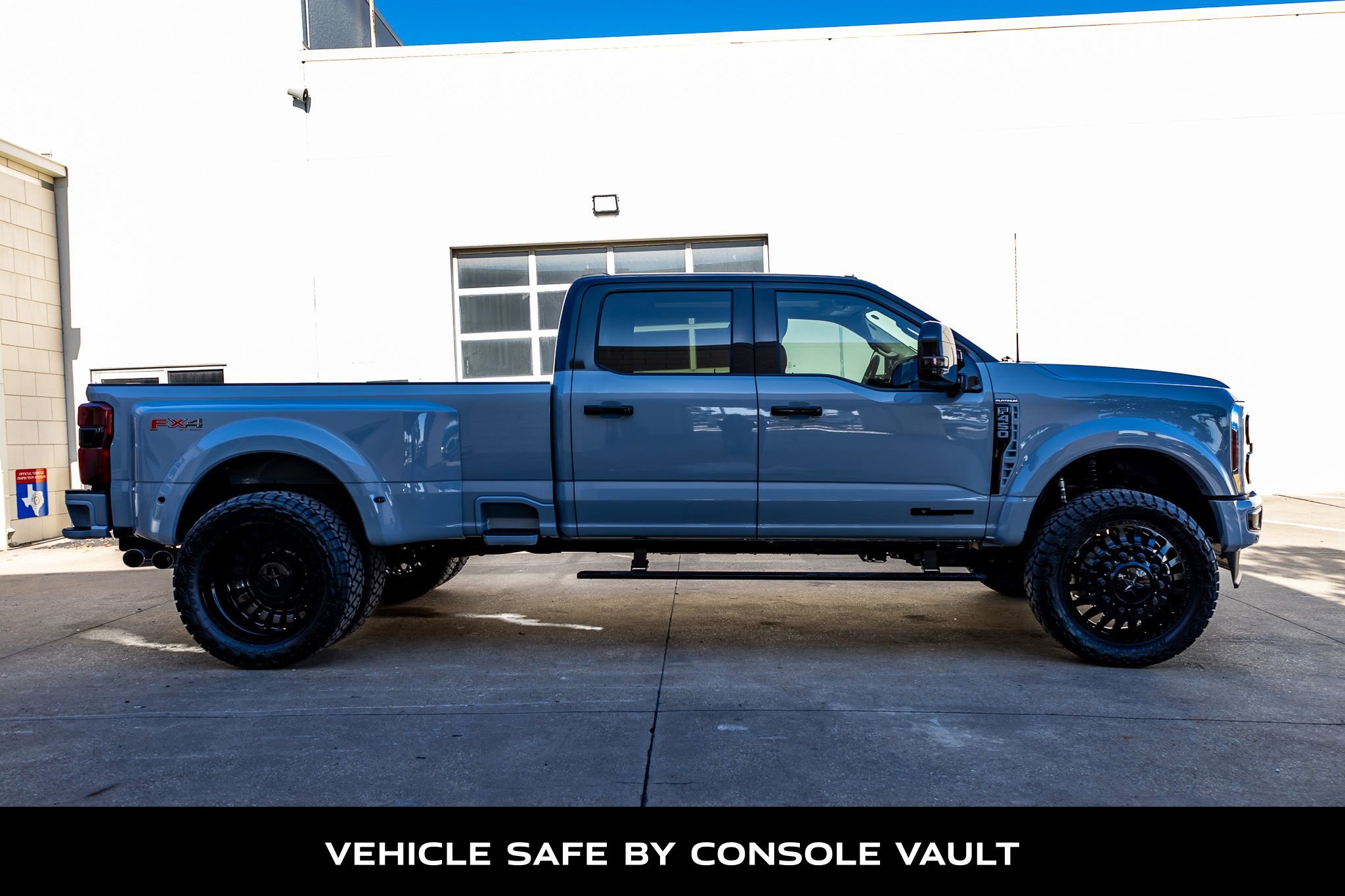 Used 2026 Ford F450 Platinum w/ Platinum Plus Package image 11