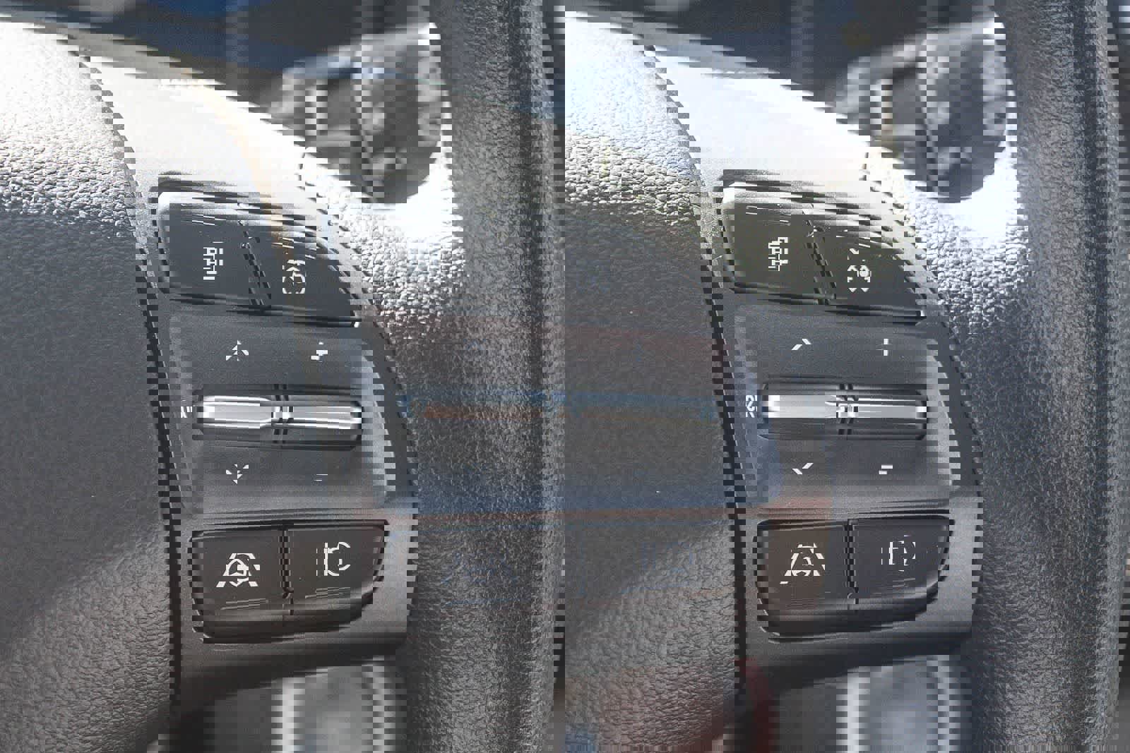 Certified 2023 Hyundai Kona SE w/ Cargo Package image 34