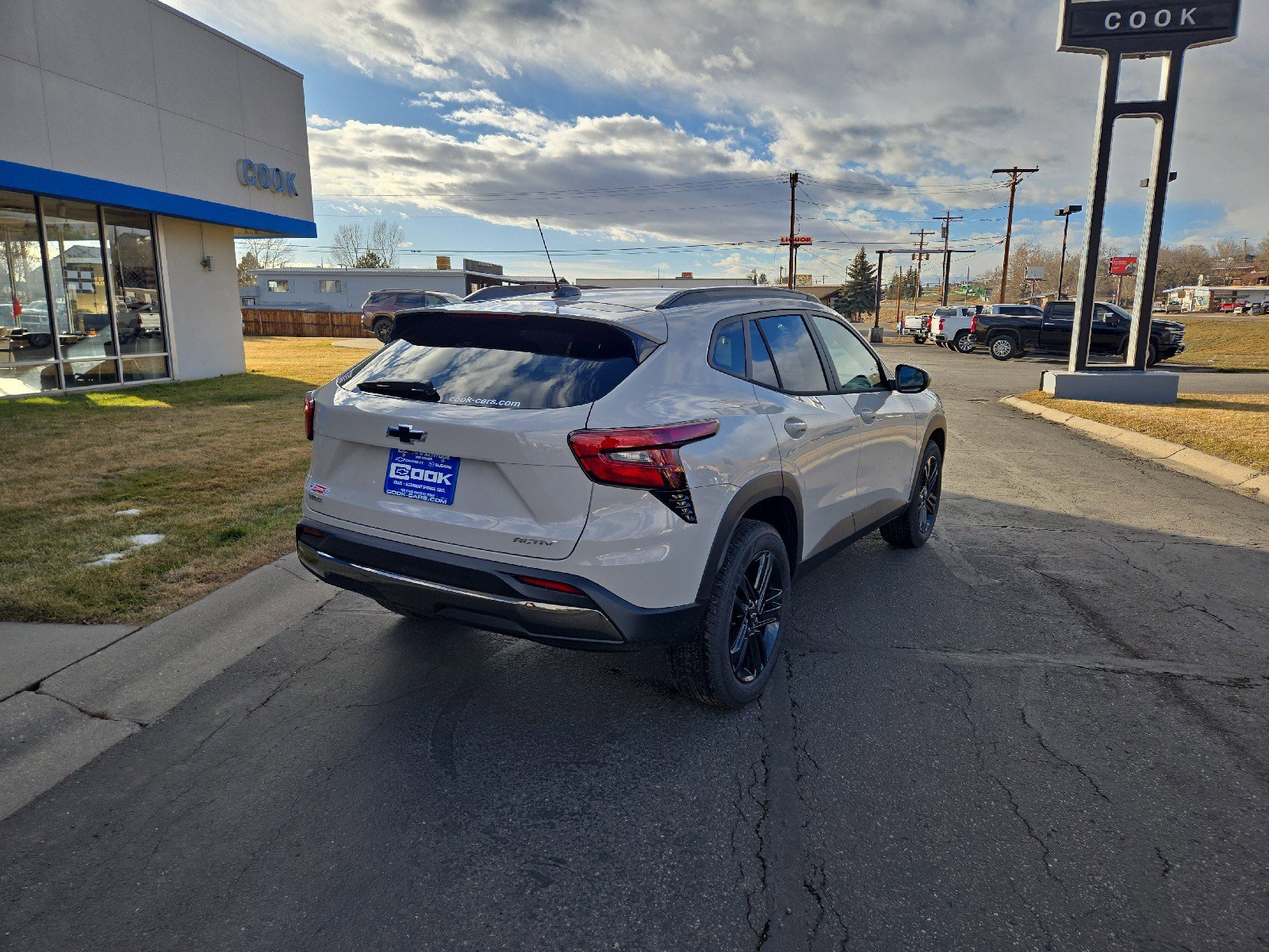 New 2026 Chevrolet Trax ACTIV w/ Sunroof Package image 3