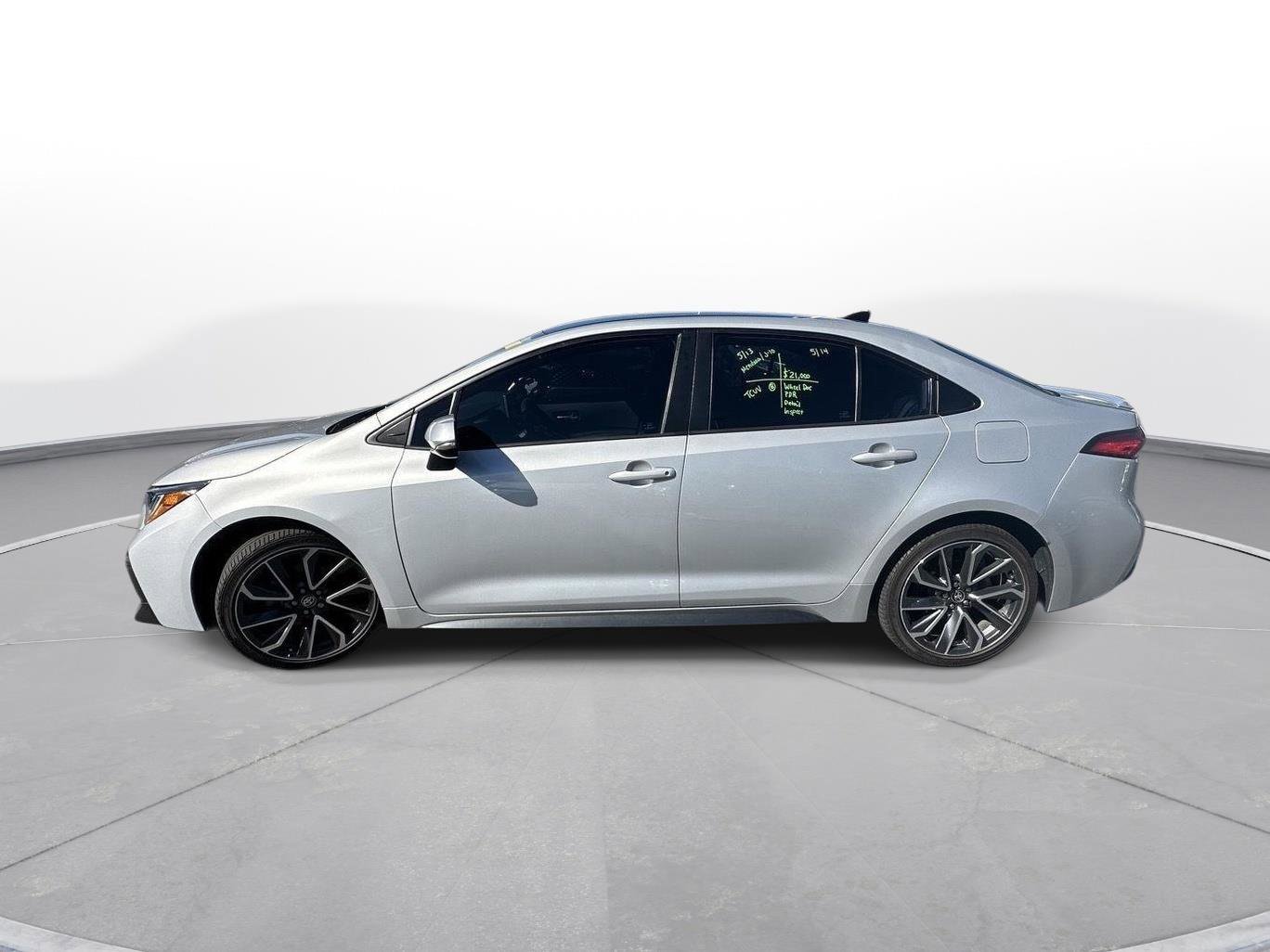 Used 2021 Toyota Corolla SE FWD image 9