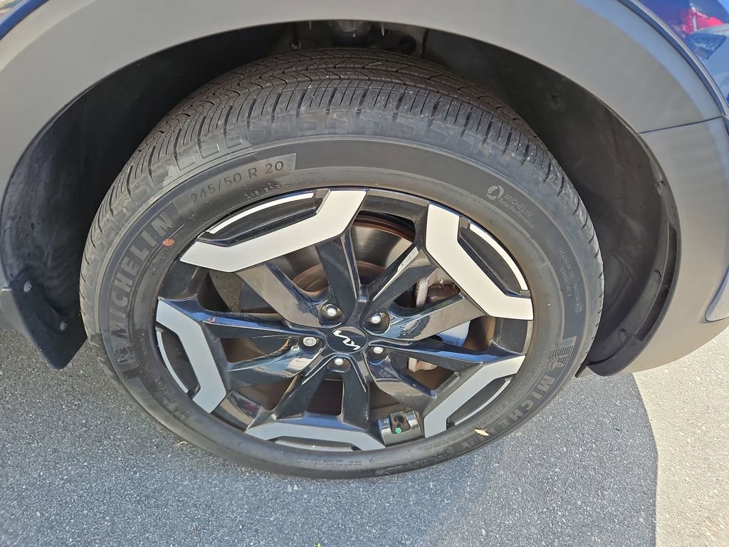 Used 2023 Kia Telluride EX image 8