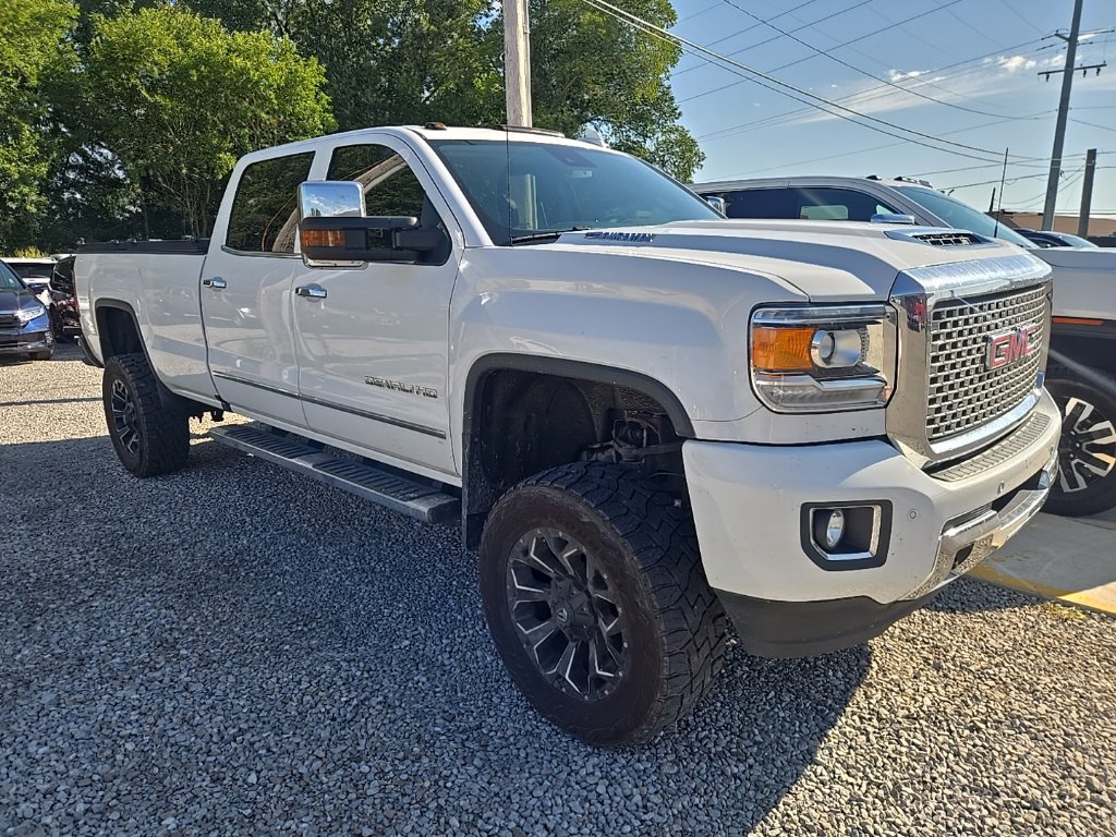 Used 2017 GMC Sierra 3500 Denali w/ Duramax Plus Package AWD/4WD image 20