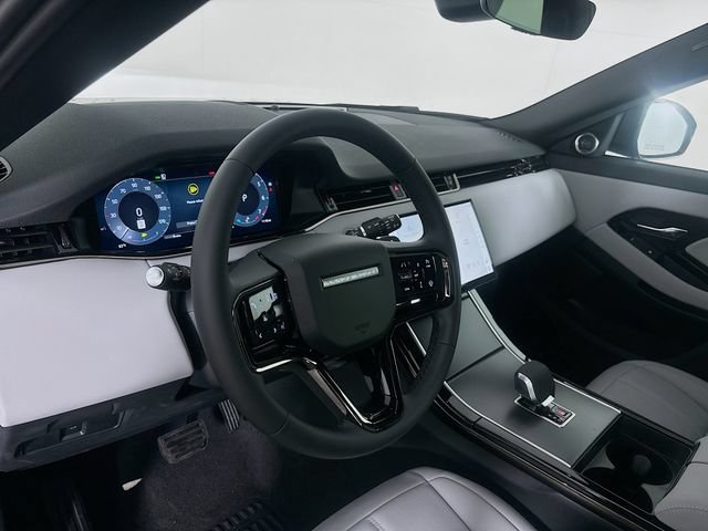 Used 2026 Land Rover Range Rover Evoque S AWD/4WD image 9