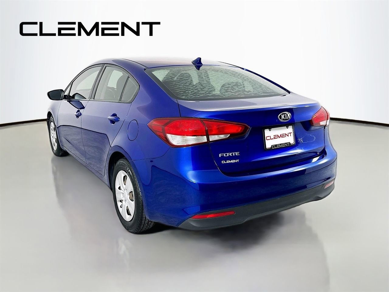 Used 2017 Kia Forte LX image 10