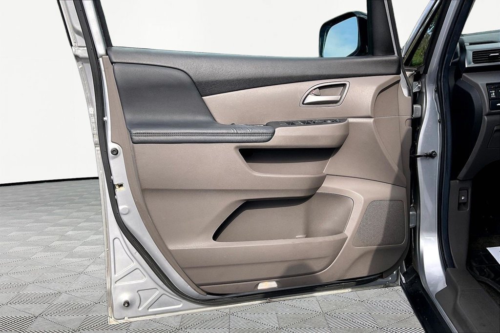 Used 2012 Honda Odyssey EX-L image 23