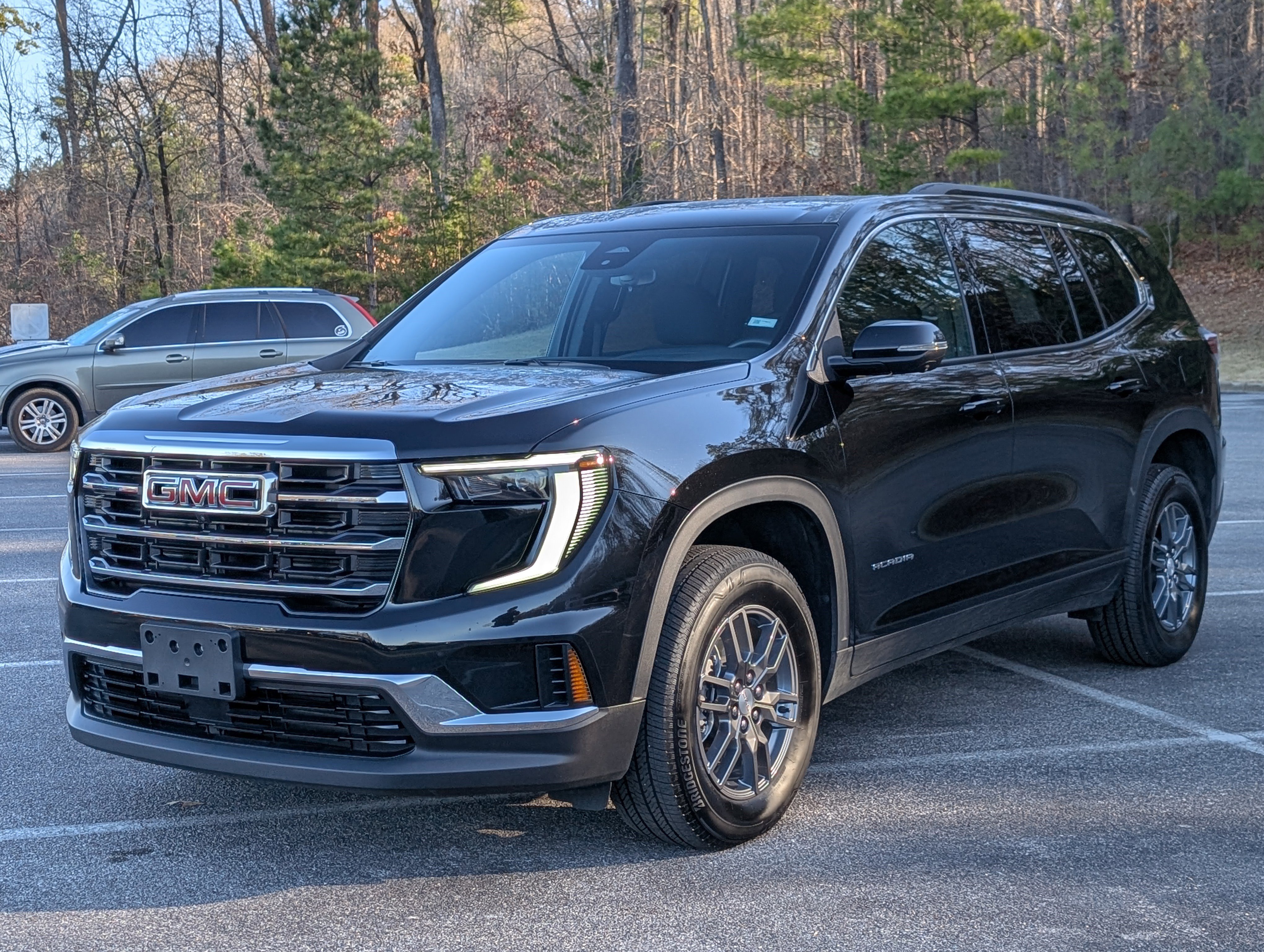 Used 2025 GMC Acadia Elevation image 5