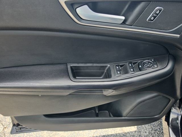 Used 2023 Ford Edge SEL AWD/4WD image 15