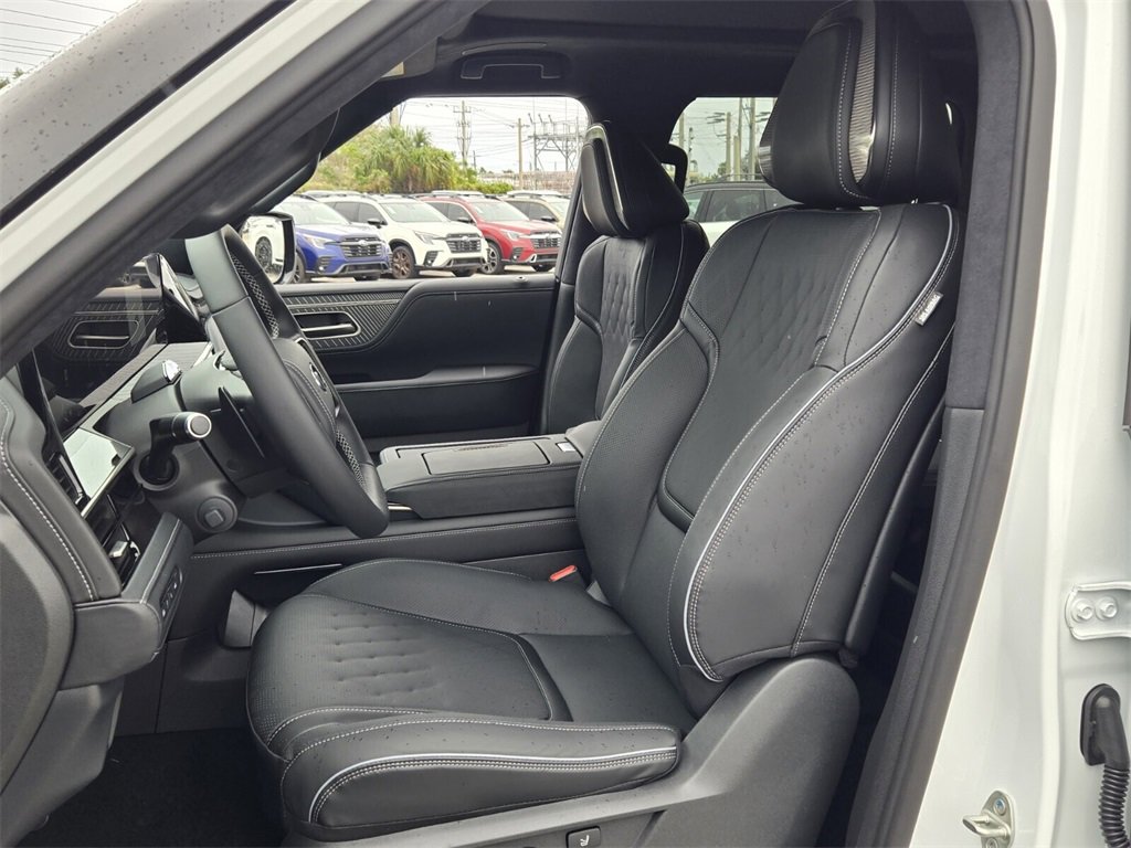 New 2026 INFINITI QX80 Autograph w/ Premium Cargo Package image 12