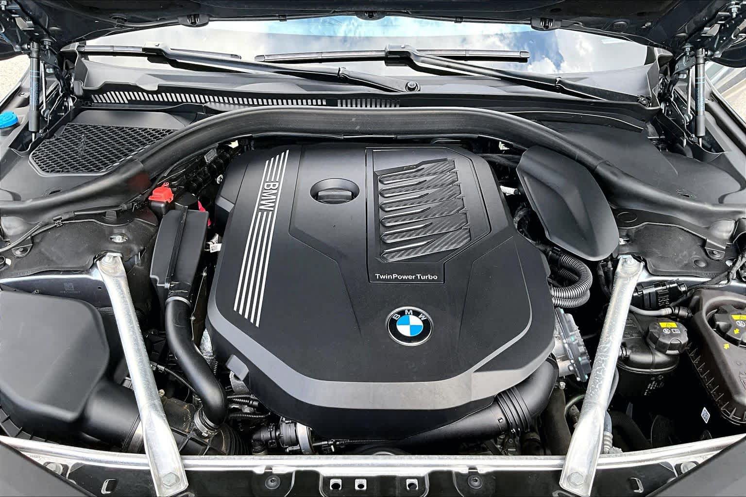 Used 2021 BMW 840i Coupe w/ Driving Assistance Package RWD image 31