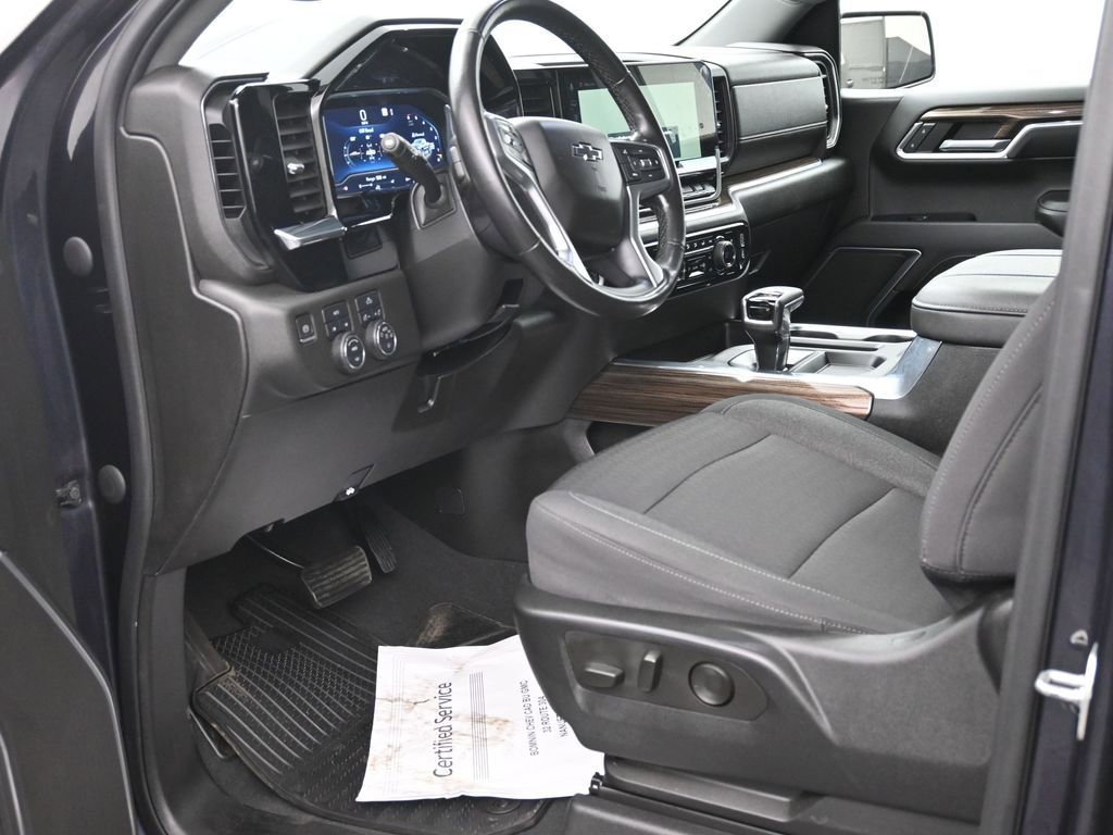 Used 2023 Chevrolet Silverado 1500 RST w/ LPO, Dark Essentials Package image 10