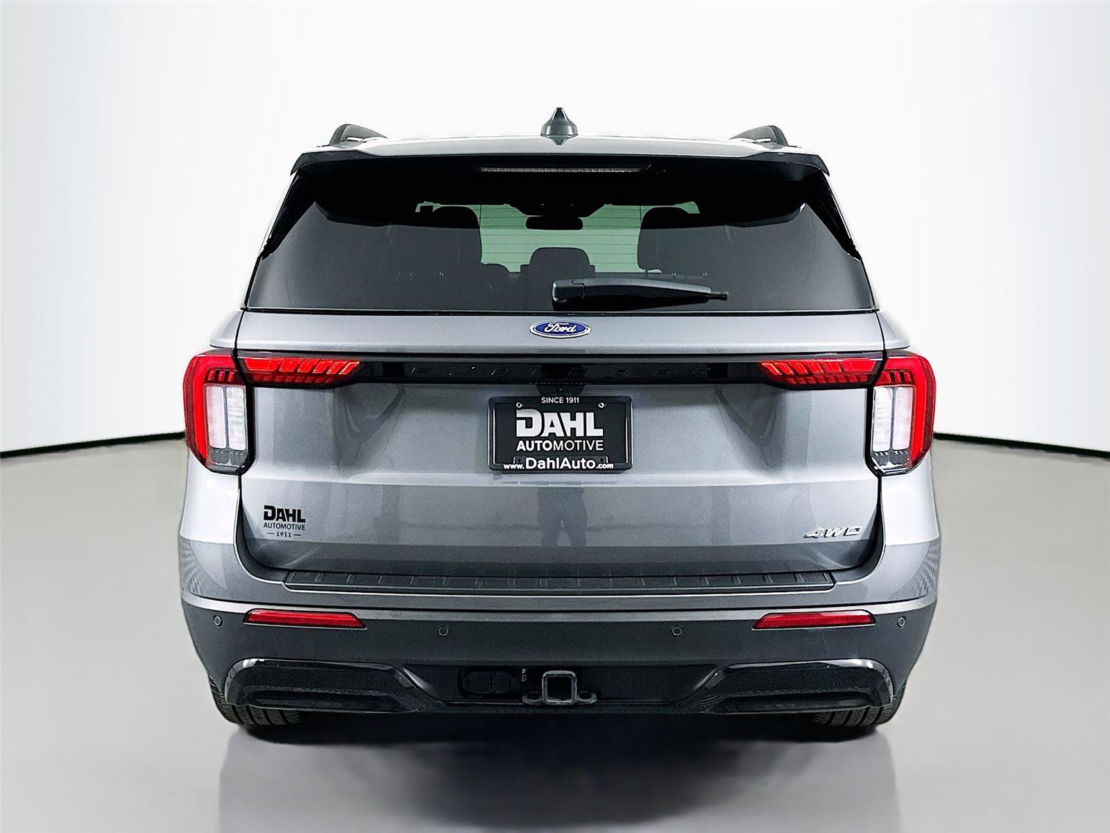 Used 2025 Ford Explorer ST-Line w/ ST-Line Street Pack image 6