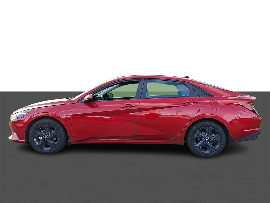 Used 2022 Hyundai Elantra SEL image 4