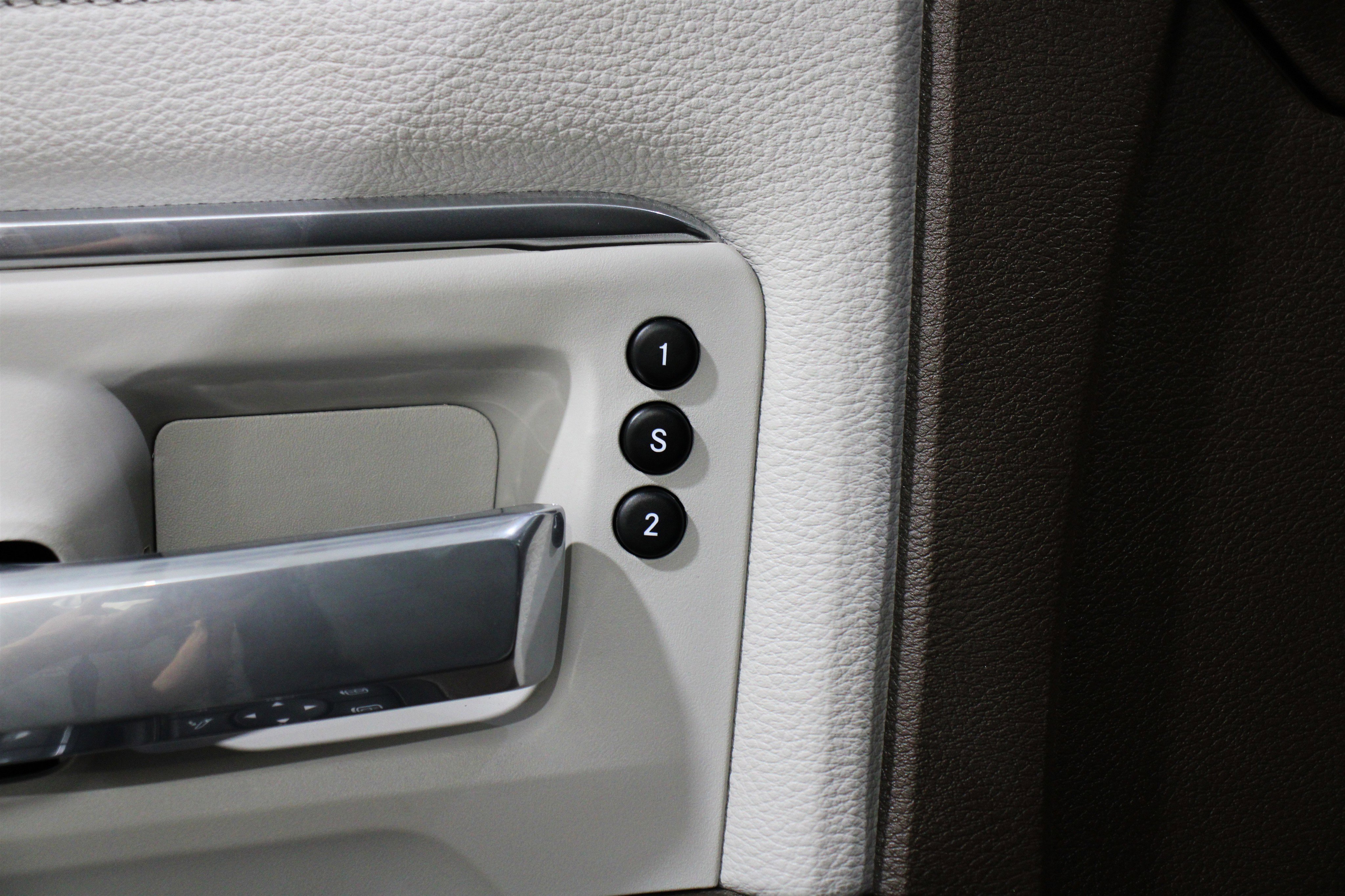 New 2025 RAM 2500 Laramie image 7