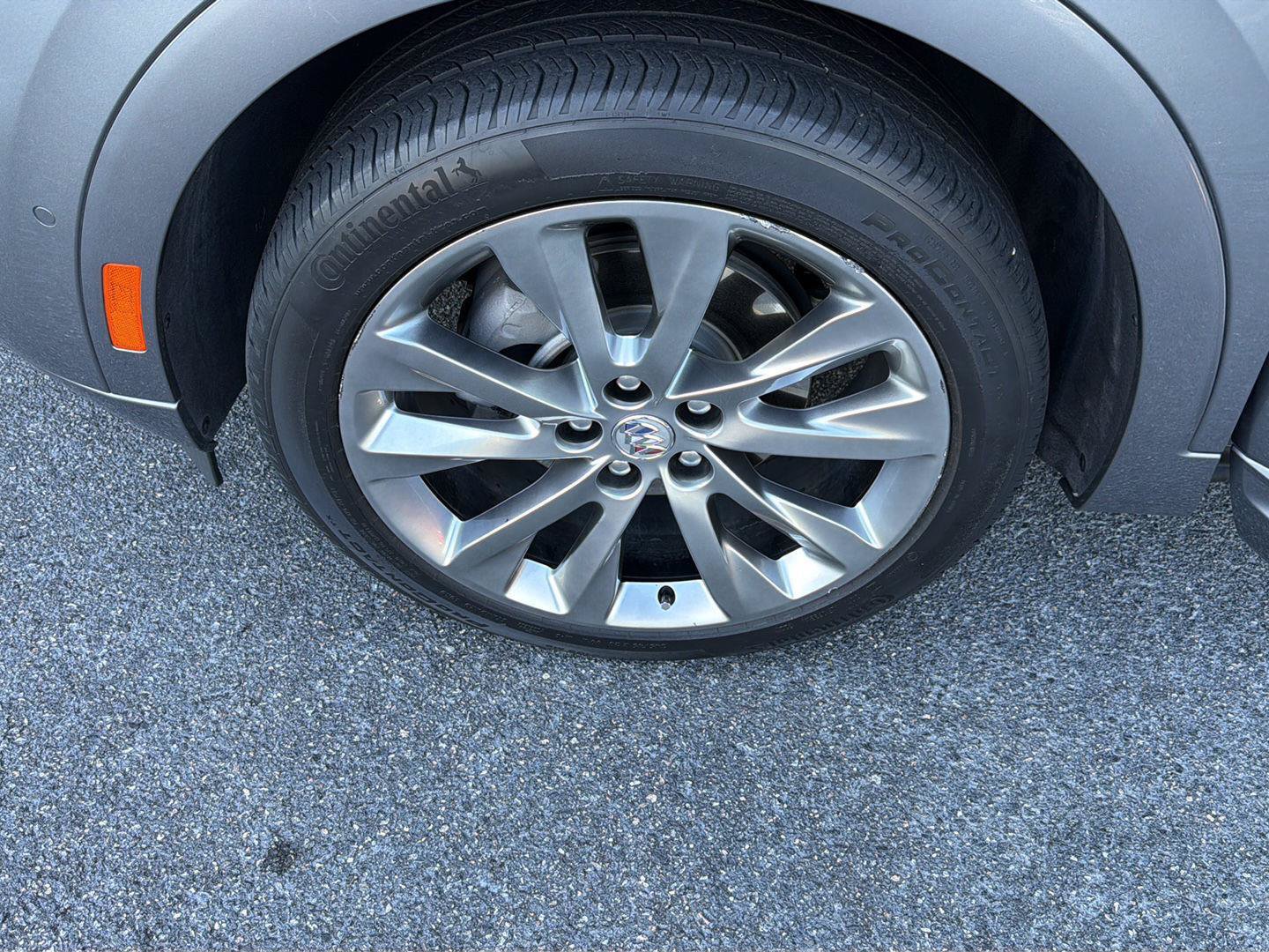 Used 2022 Buick Envision Avenir w/ Technology Package II FWD image 40