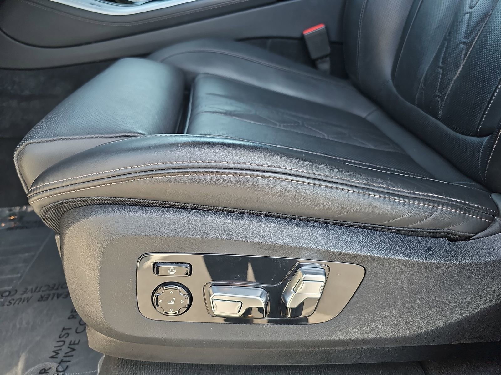 Used 2025 BMW X5 xDrive50e AWD/4WD image 28