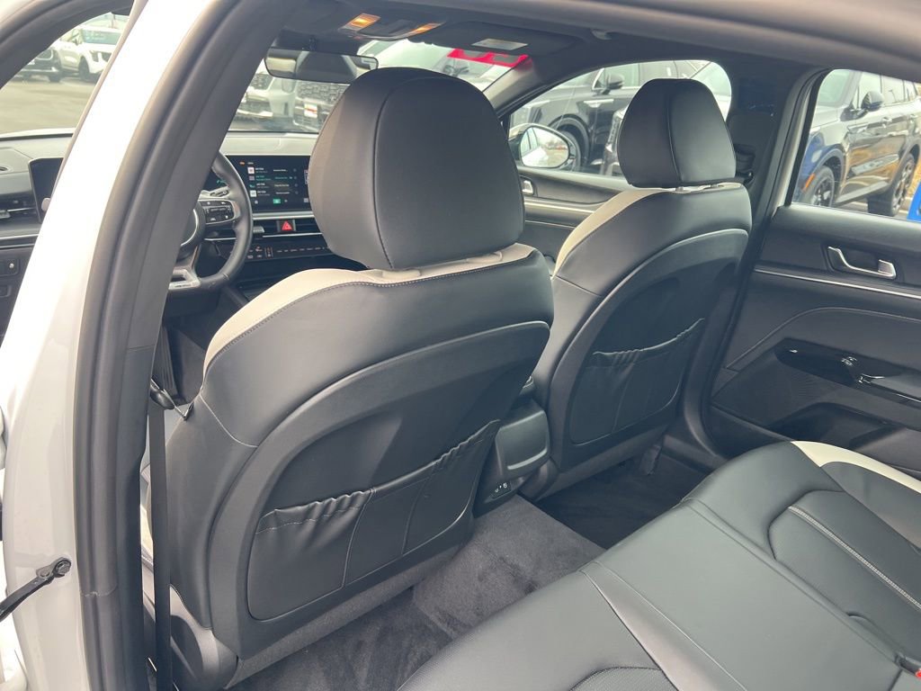 Certified 2025 Kia K5 GT-Line image 9
