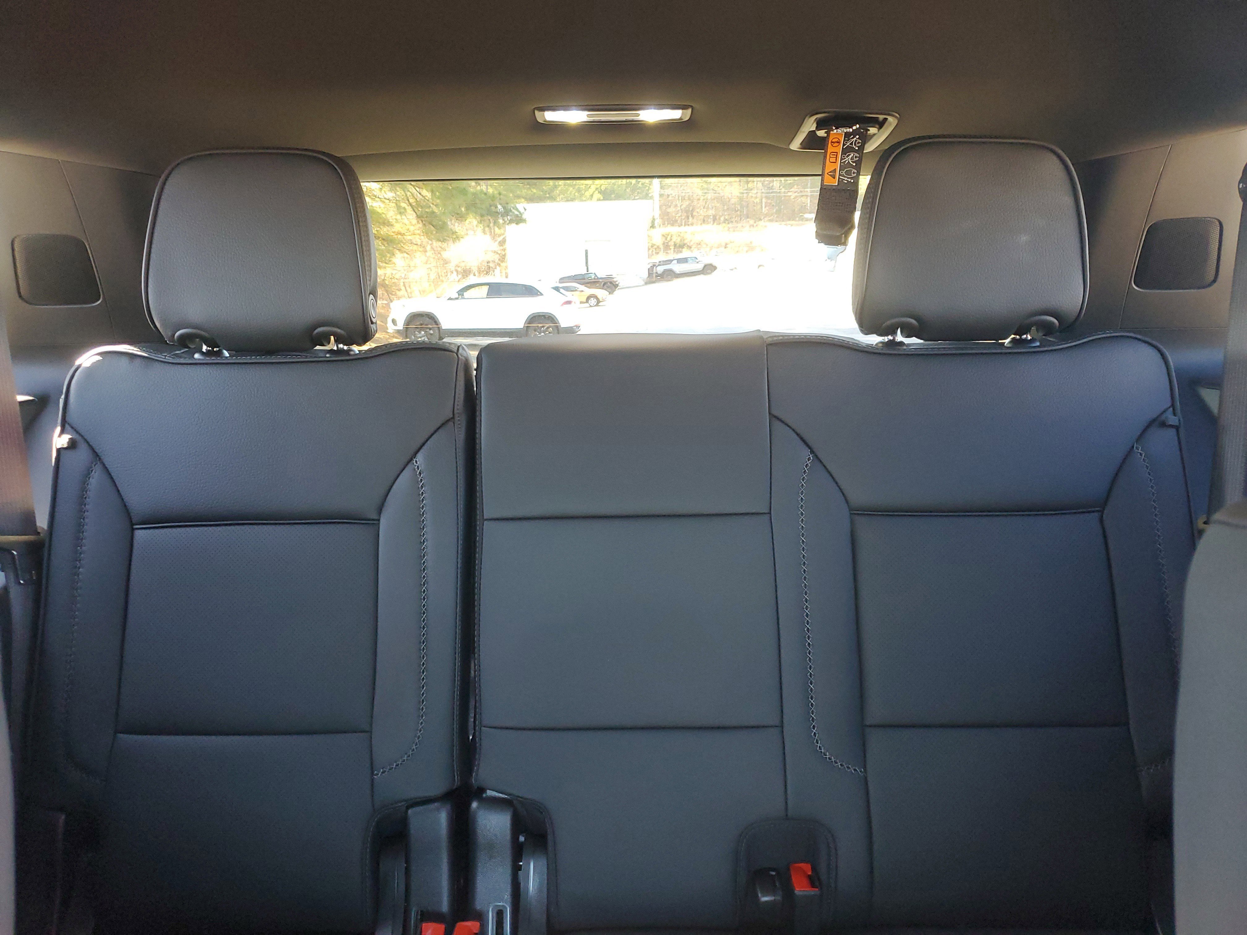 New 2026 GMC Yukon Denali w/ Sun & Power Step Package image 11