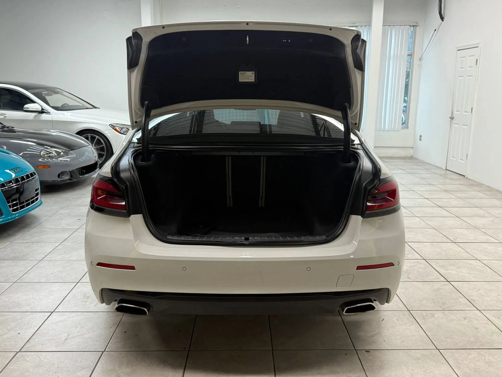 Used 2021 BMW 530i w/ Convenience Package RWD image 18