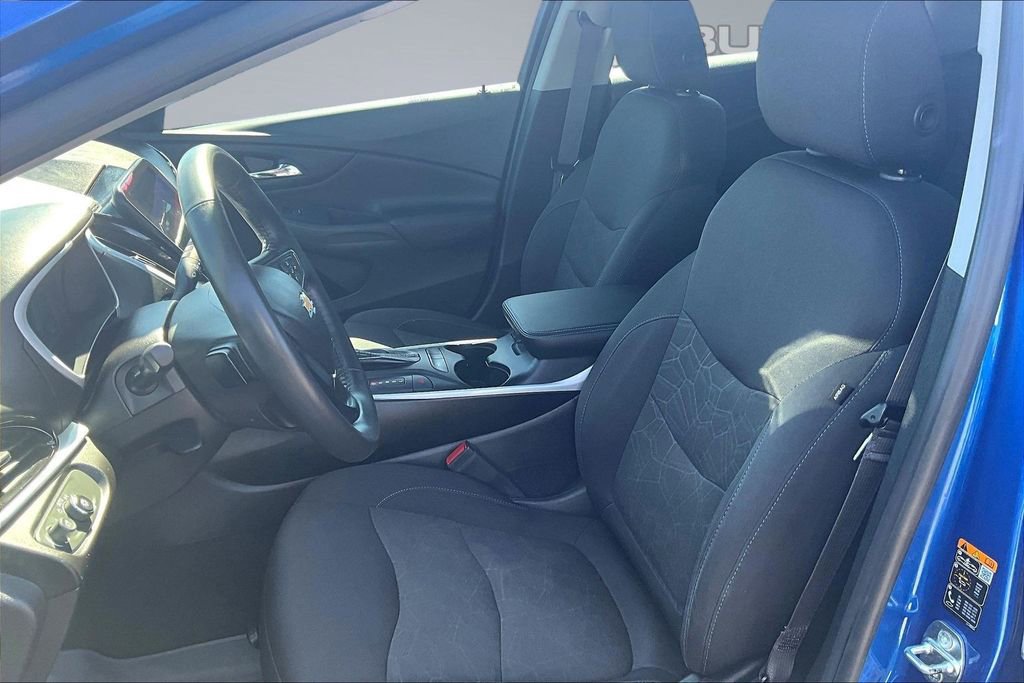 Used 2017 Chevrolet Volt LT w/ Comfort Package image 24