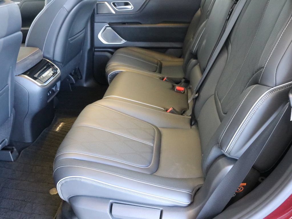 Certified 2025 INFINITI QX80 Sensory w/ Premium Cargo Package AWD/4WD image 33