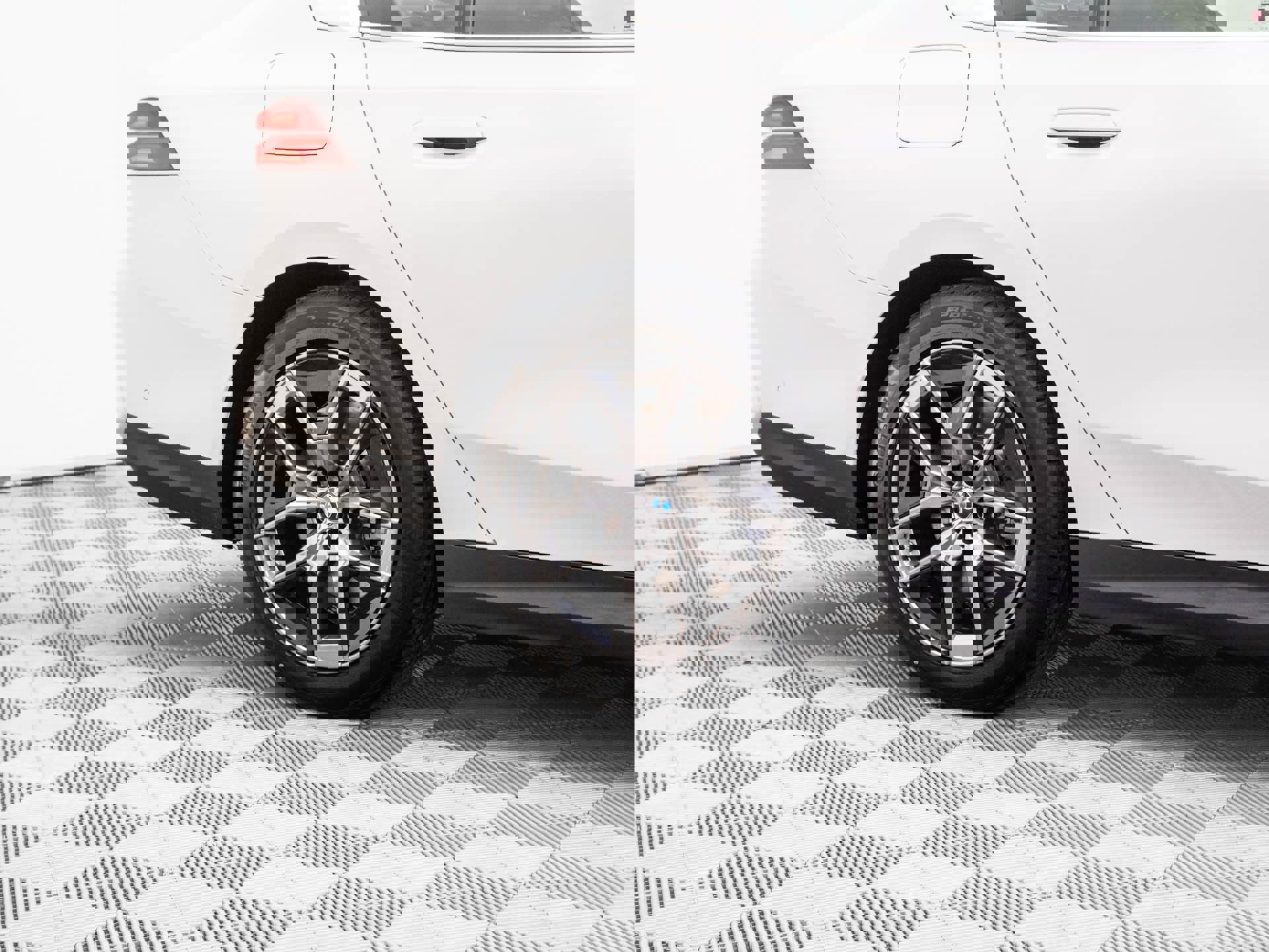 New 2026 BMW 540i xDrive w/ Premium Package image 35