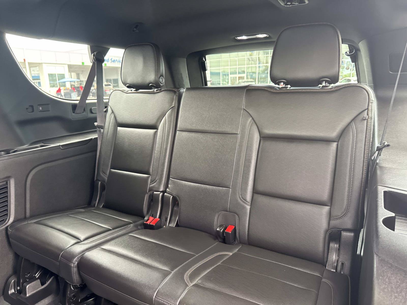 Used 2021 Chevrolet Suburban High Country RWD image 26