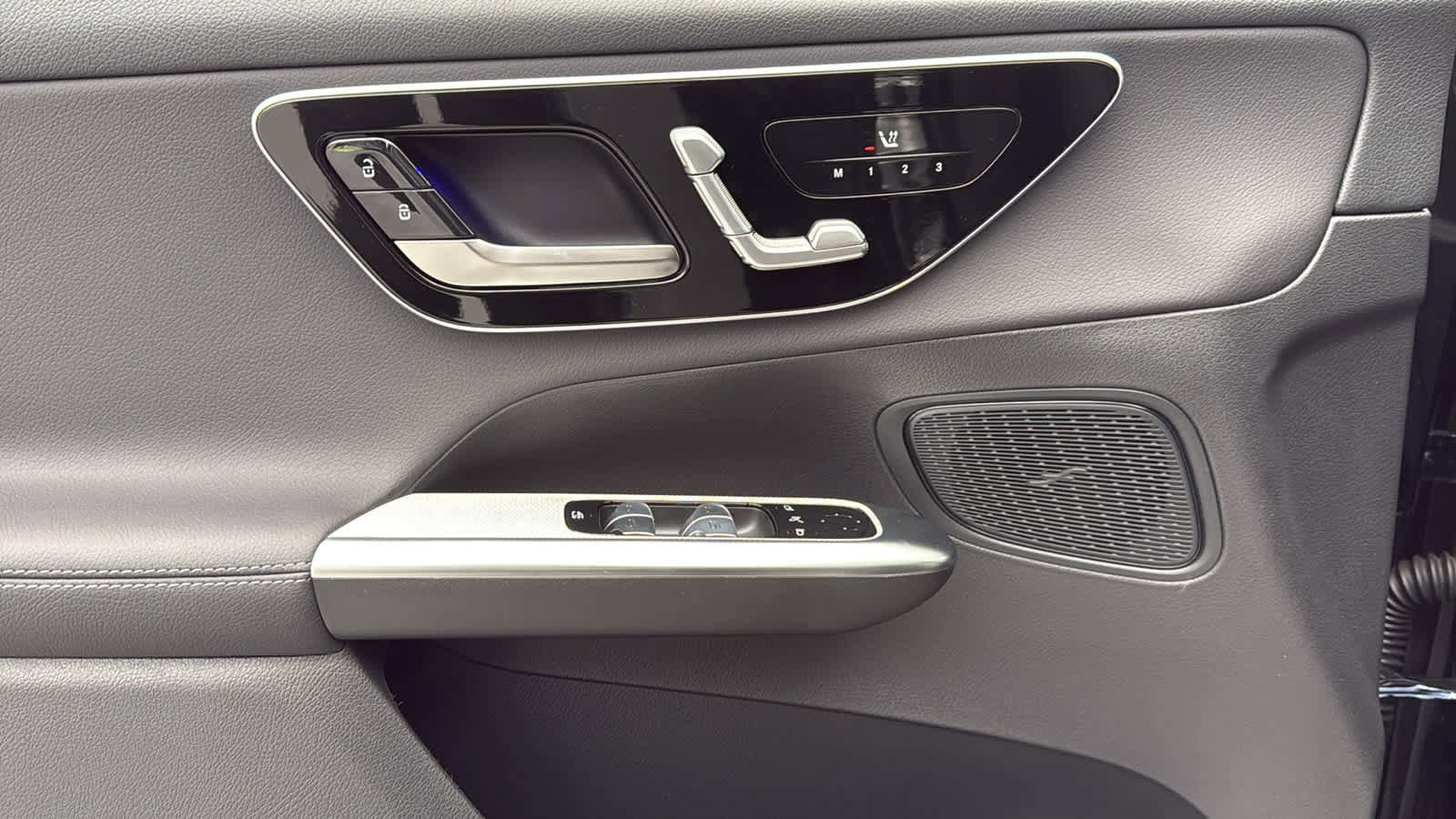 New 2026 Mercedes-Benz GLC 300 4MATIC image 16