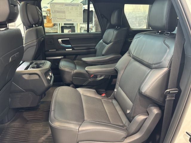 New 2026 Ford Expedition Max Platinum w/ Stealth Performance Package image 33