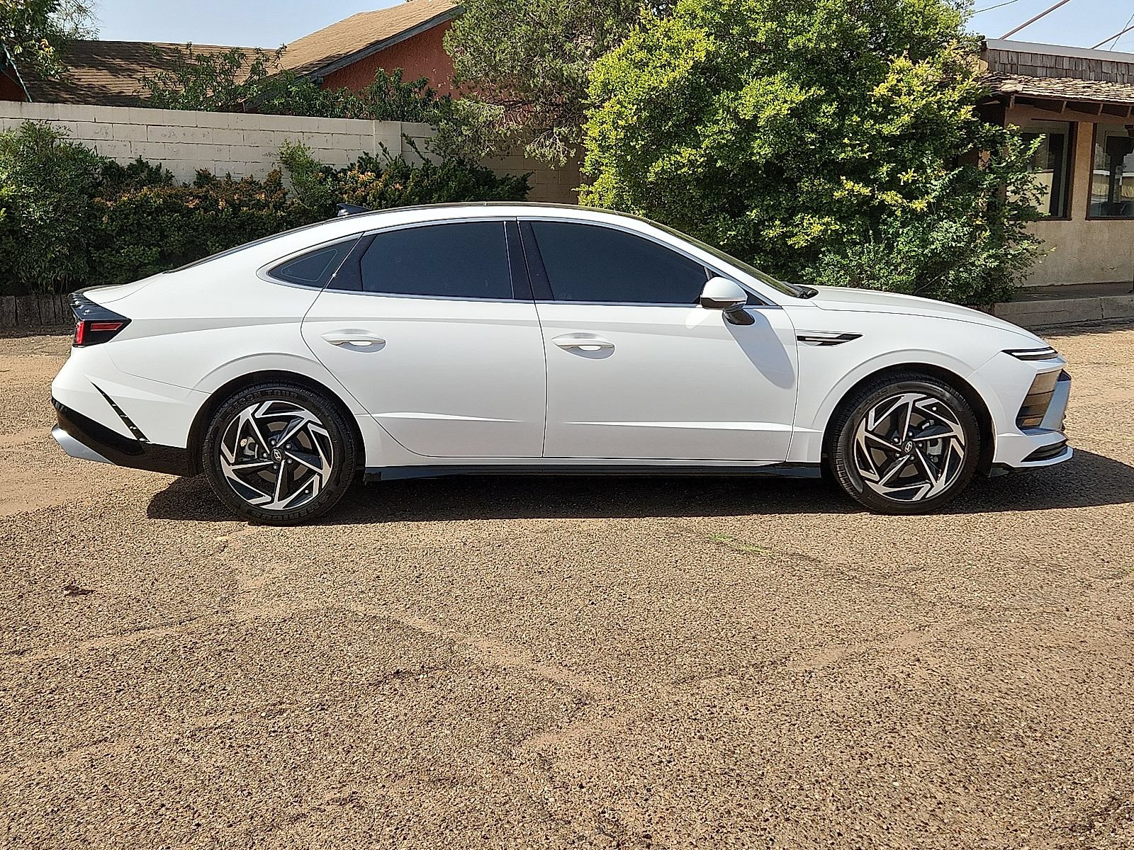 Used 2025 Hyundai Sonata SEL FWD image 5