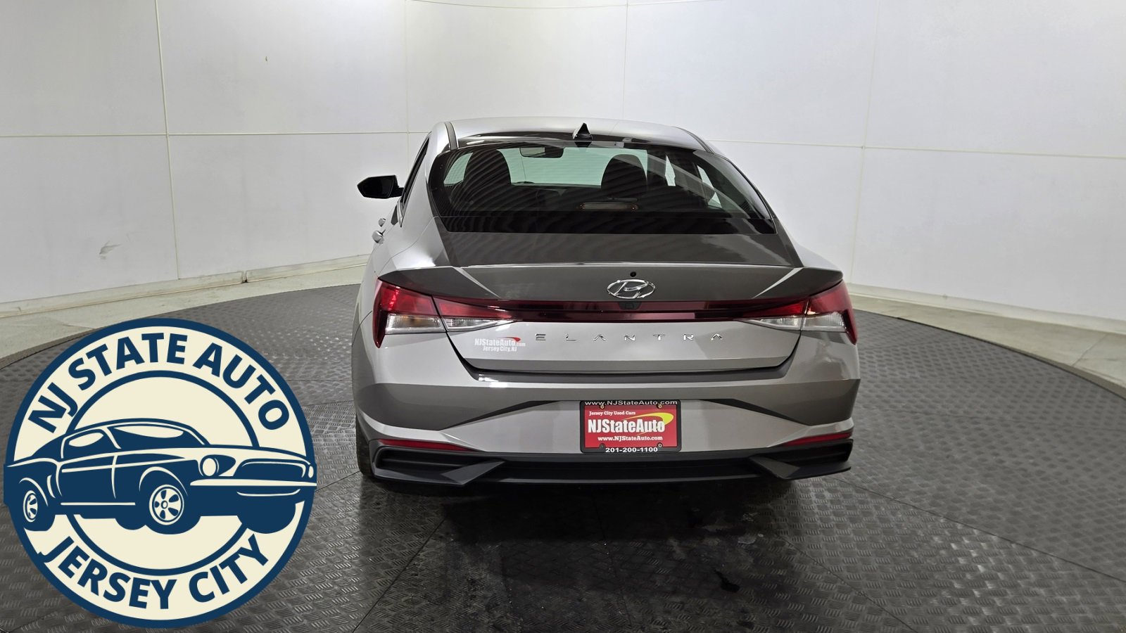 Used 2023 Hyundai Elantra SEL w/ Convenience Package image 6