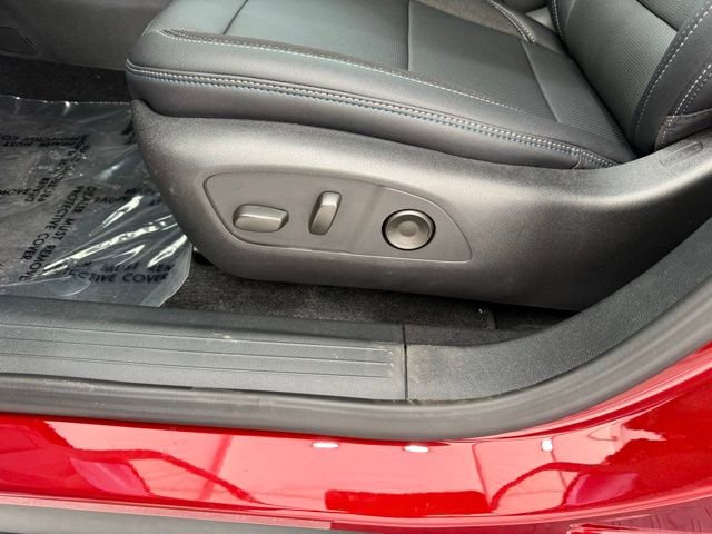 New 2026 Chevrolet Equinox EV LT AWD/4WD image 12