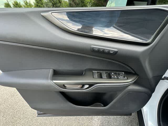 Used 2022 Lexus NX 350h AWD image 19
