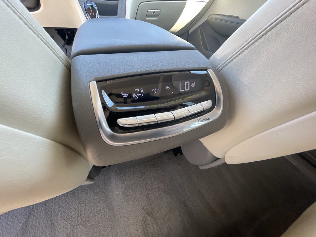 Certified 2023 Cadillac XT6 Premium Luxury w/ Technology Package FWD image 22